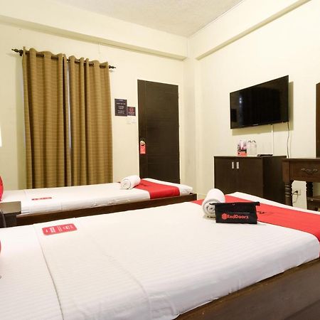 Reddoorz Plus Near Mendoza Park Puerto Princesa Luaran gambar