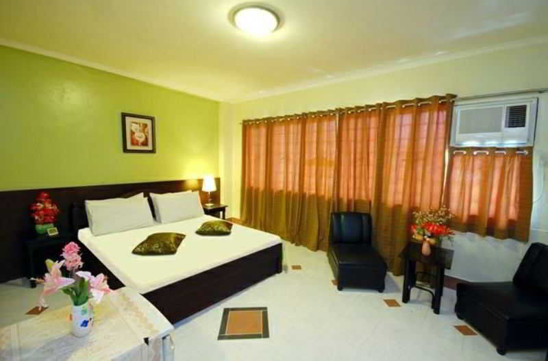 Reddoorz Plus Near Mendoza Park Puerto Princesa Luaran gambar