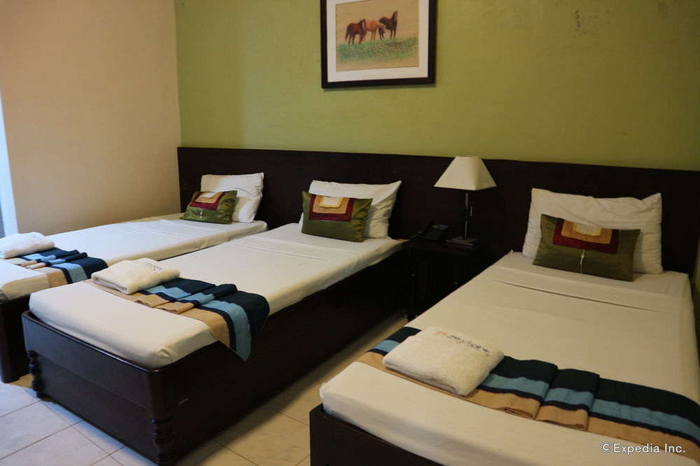 Reddoorz Plus Near Mendoza Park Puerto Princesa Luaran gambar