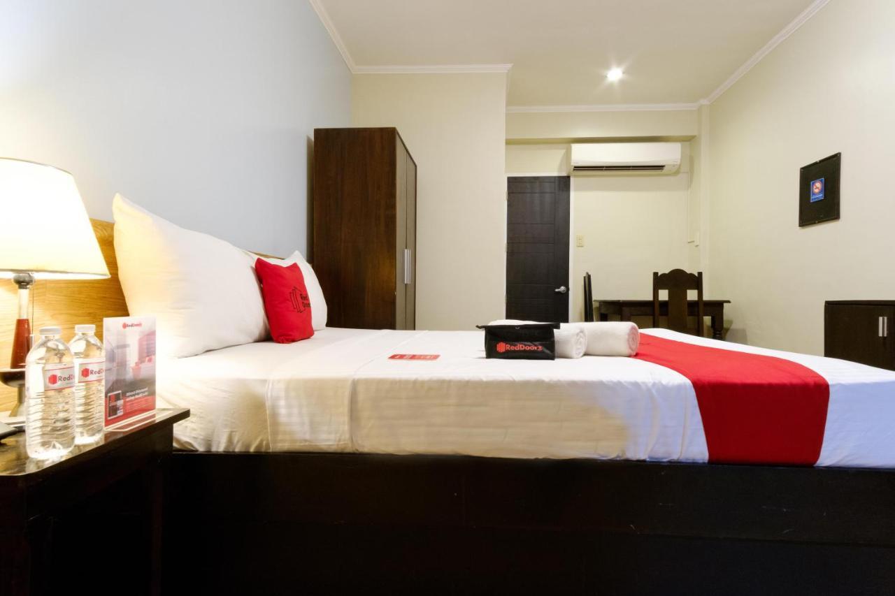 Reddoorz Plus Near Mendoza Park Puerto Princesa Luaran gambar