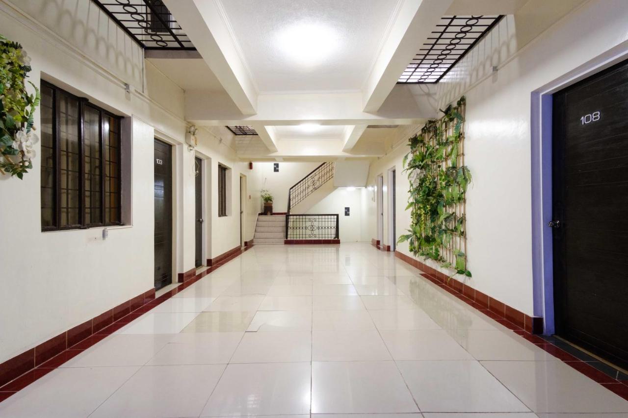 Reddoorz Plus Near Mendoza Park Puerto Princesa Luaran gambar